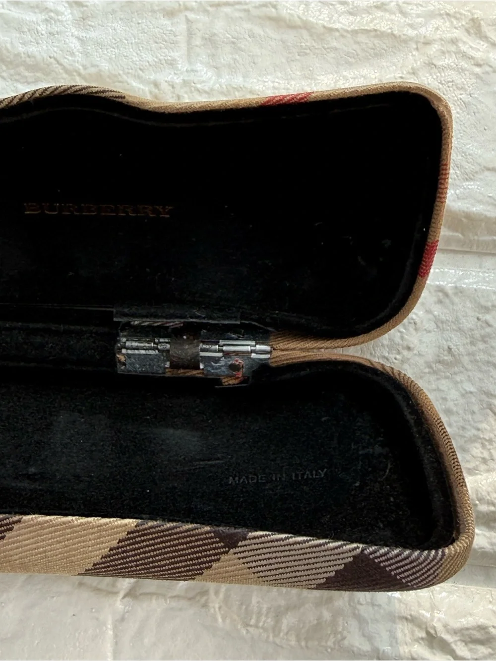 Vintage Burberry clamshell hard sunglasses case